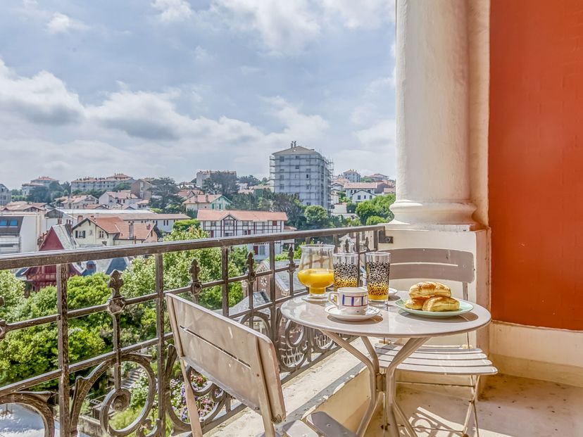 Apartment in Saint-Charles-Golf, France