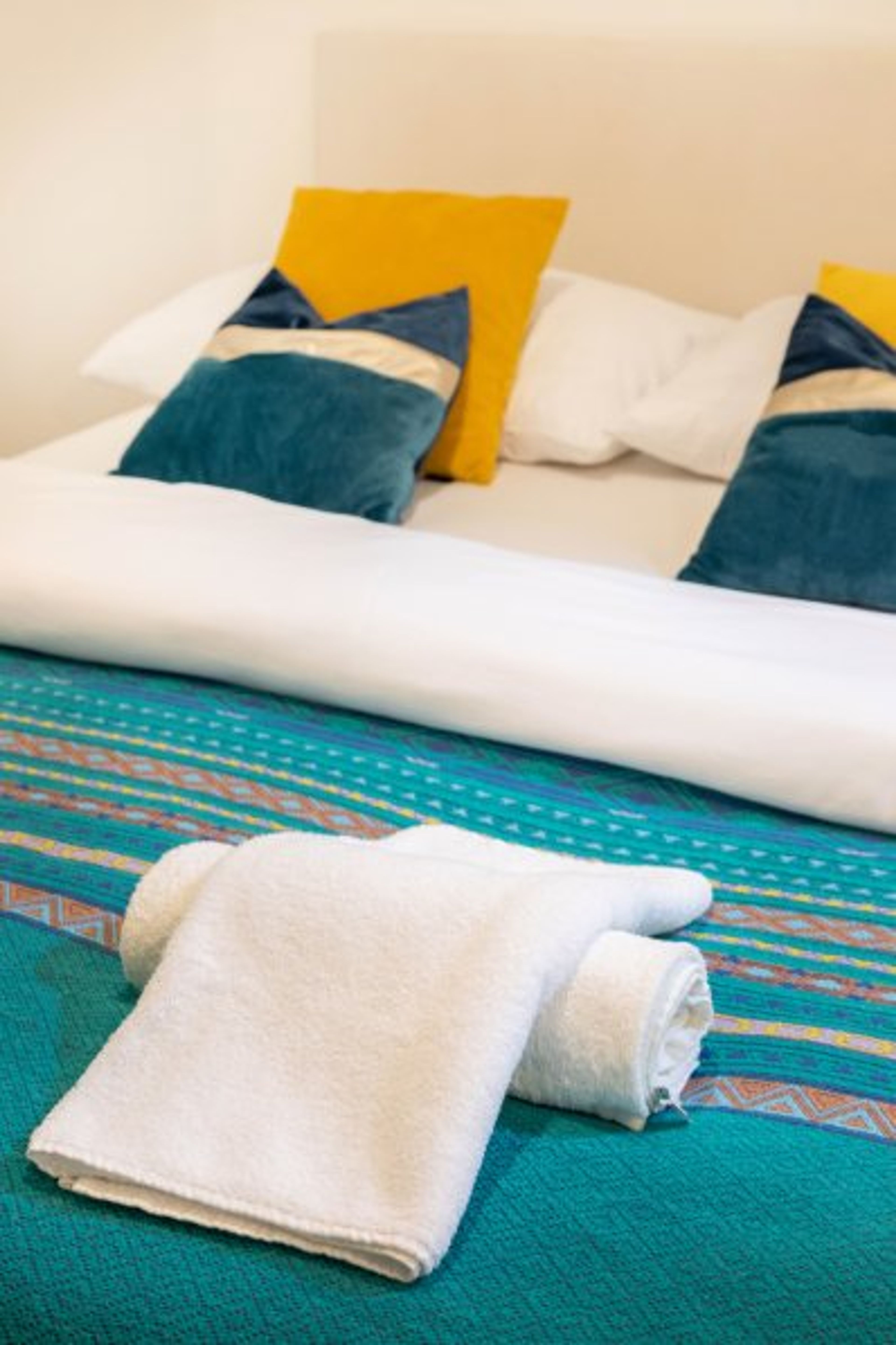 Apartment is equipped with hotel like amenities. 