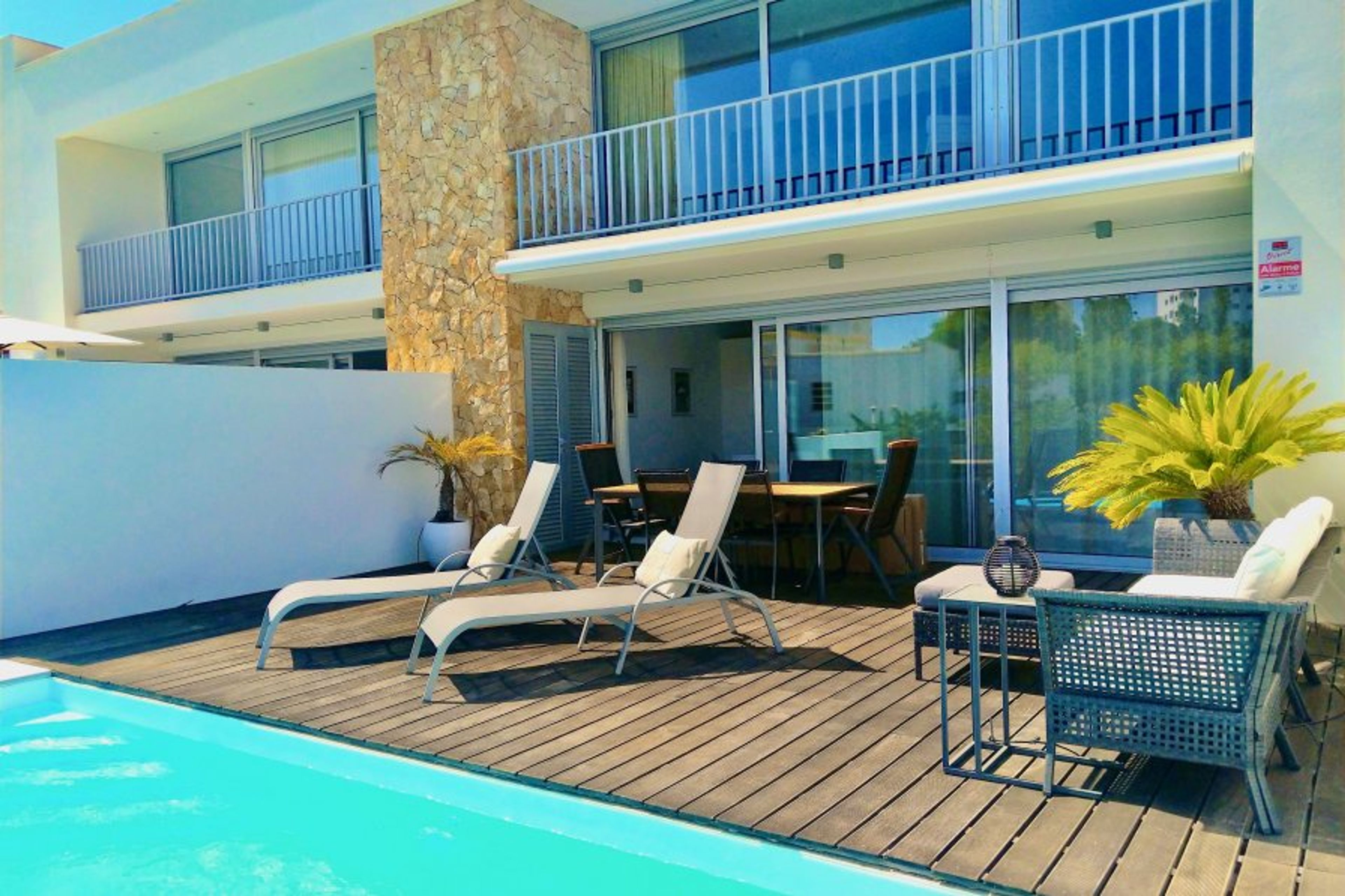 Villa Ray Design - Portugal Staycation Albufeira