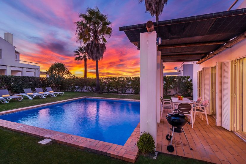 Villa in Galé, Algarve