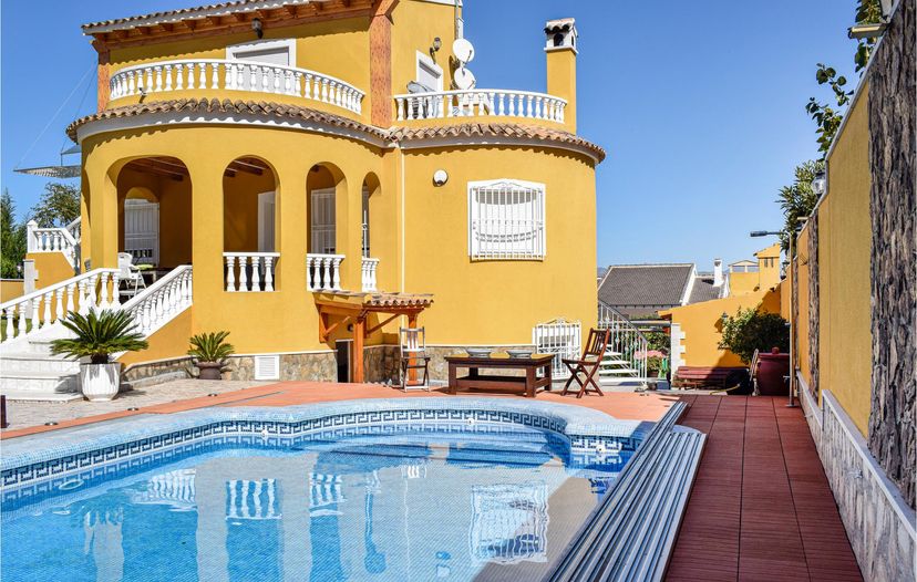 Villa in Montepinar, Spain