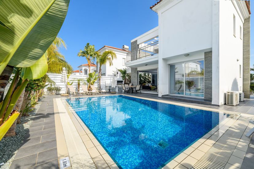Villa in Cyprus, Pernera