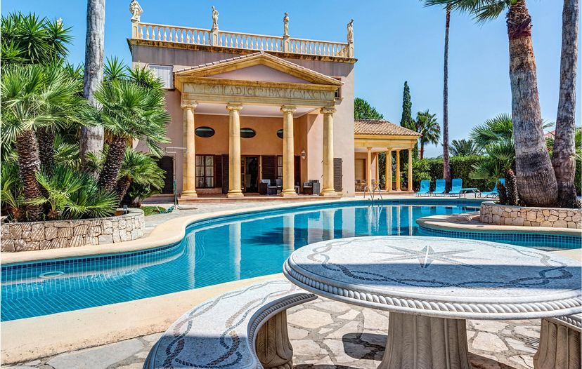Villa in Montgó, Spain