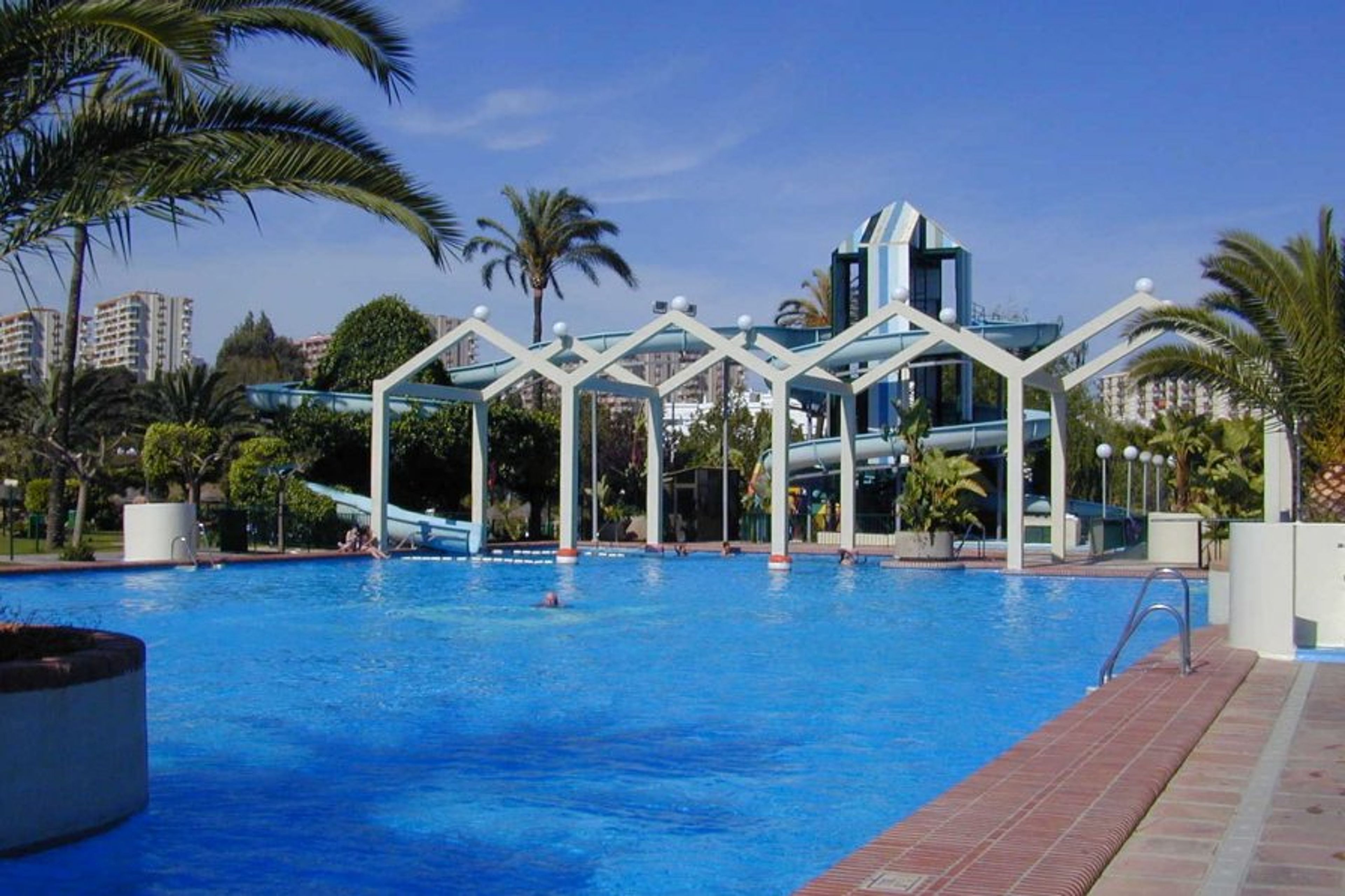 Main pool with chute