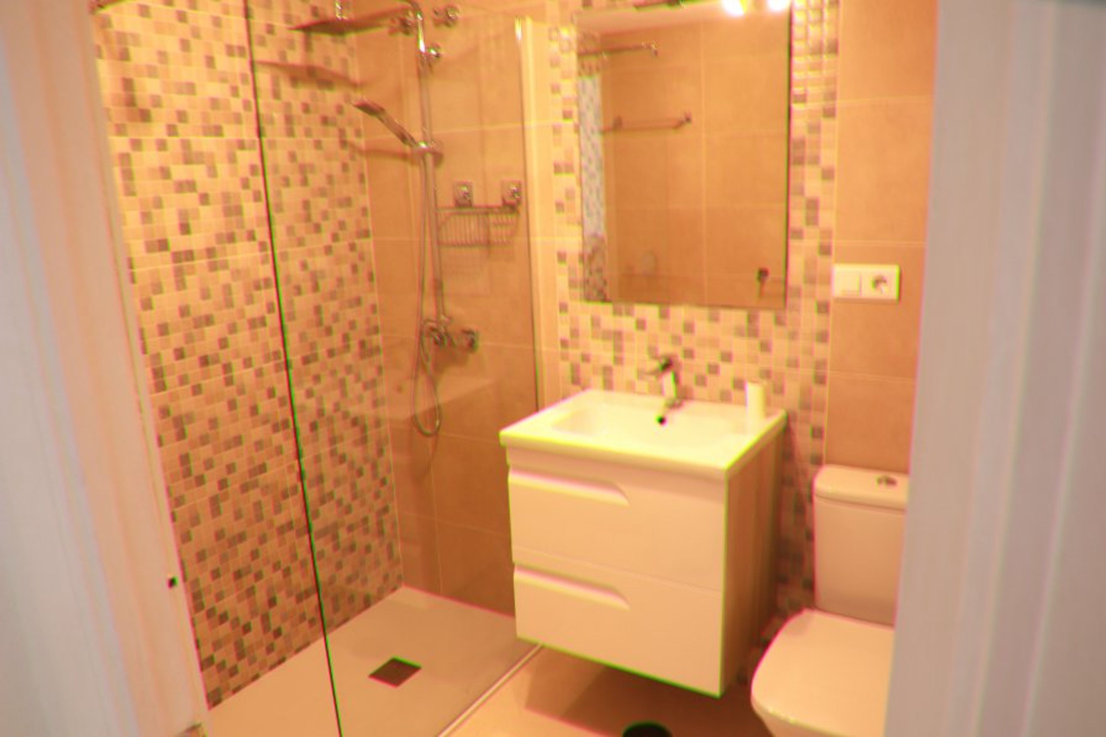 Walk in shower
