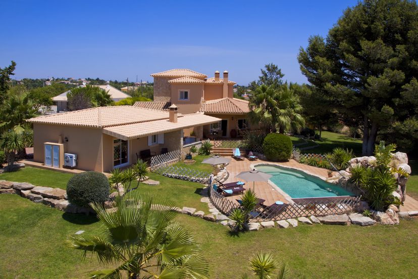 Villa in Alfanzina, Algarve
