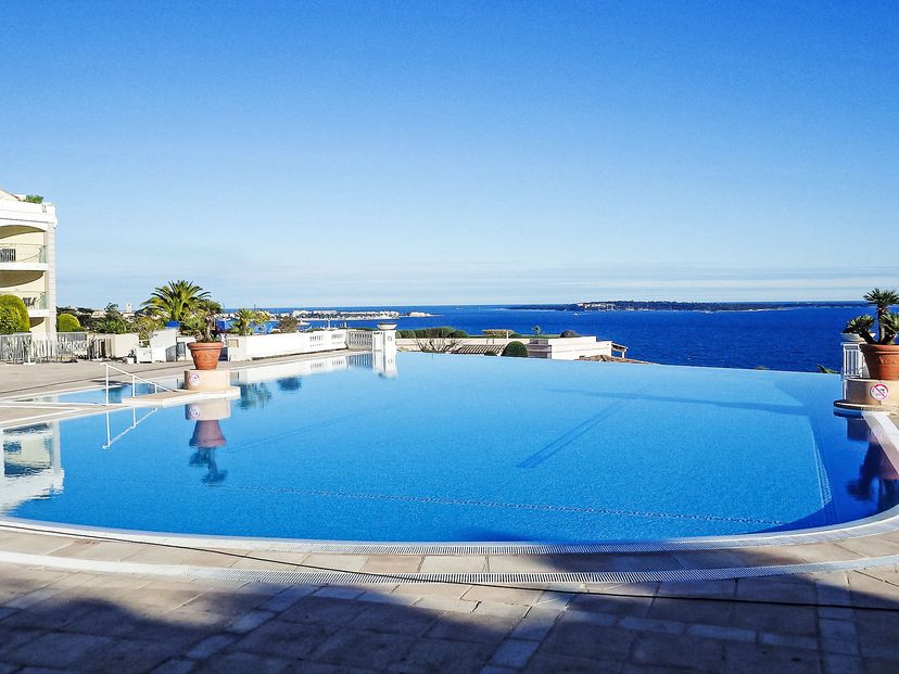 Apartment in Pierre Longue, the South of France