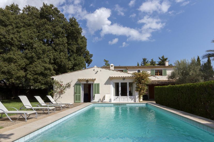 Villas in Majorca | Villa Holidays from £41 | Clickstay