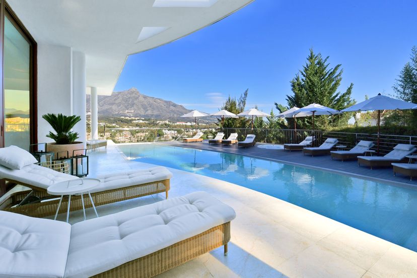 Villa in Spain, Nueva Andalucía
