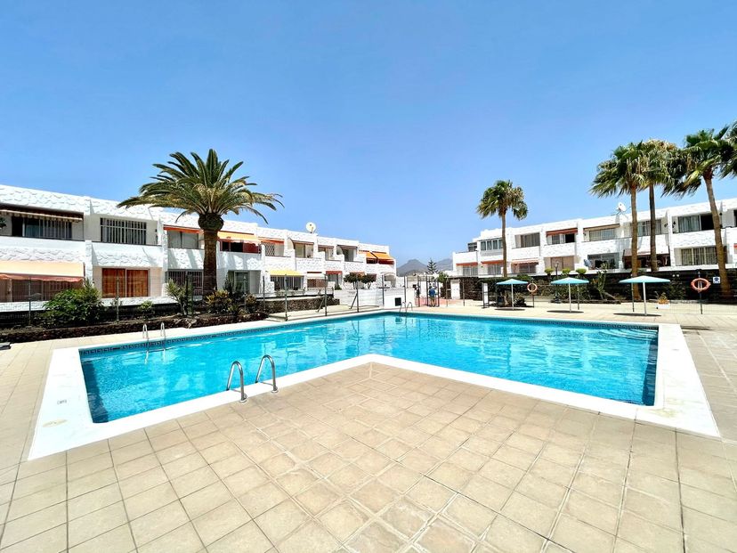 Holiday apartments in South Tenerife from £28 Clickstay