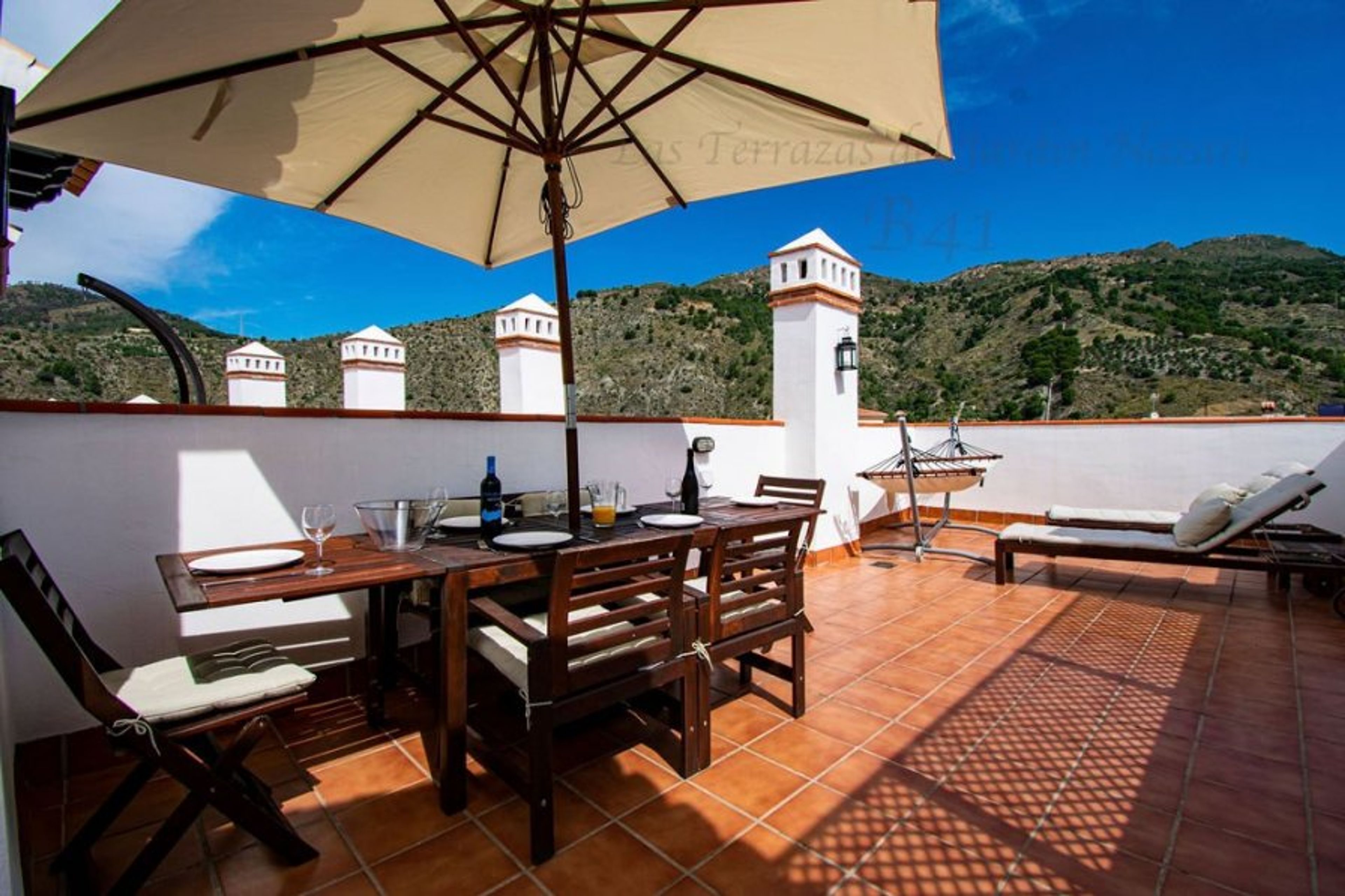 The fabulous roof terrace for al fresco dining 