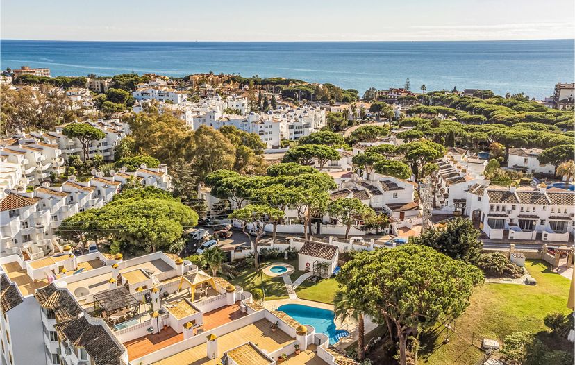 Apartment in Sitio de Calahonda, Spain