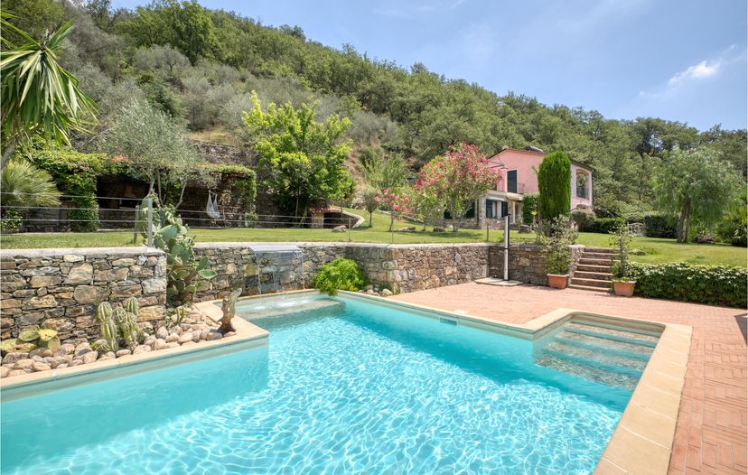 Villa in Italy, Dolcedo