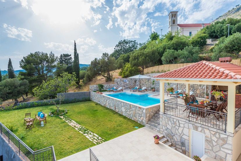 Villa in Martinovići, Croatia