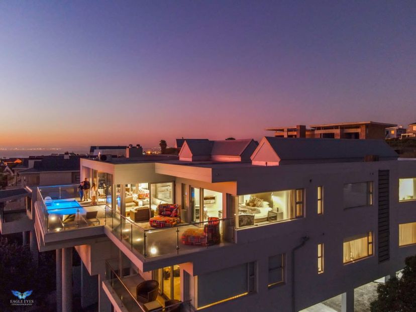 Villa in Western Cape, South Africa