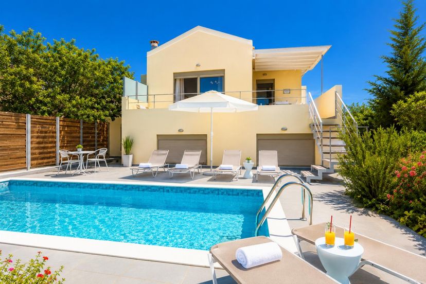 Villa in Greece, Chania region: Beautiful villa with private pool, terrace, and garden