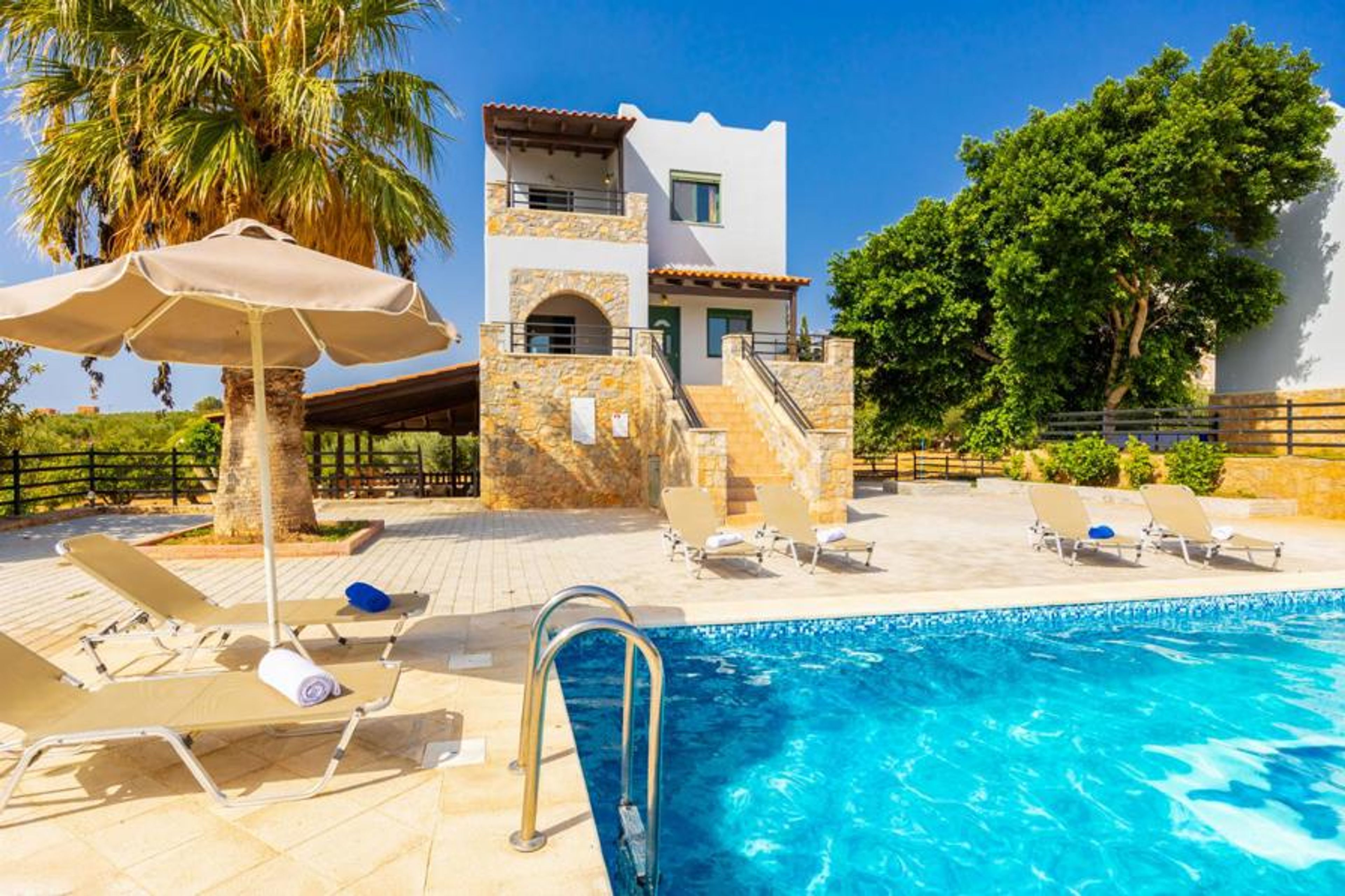 Beautiful villa with private pool and terrace with sea views