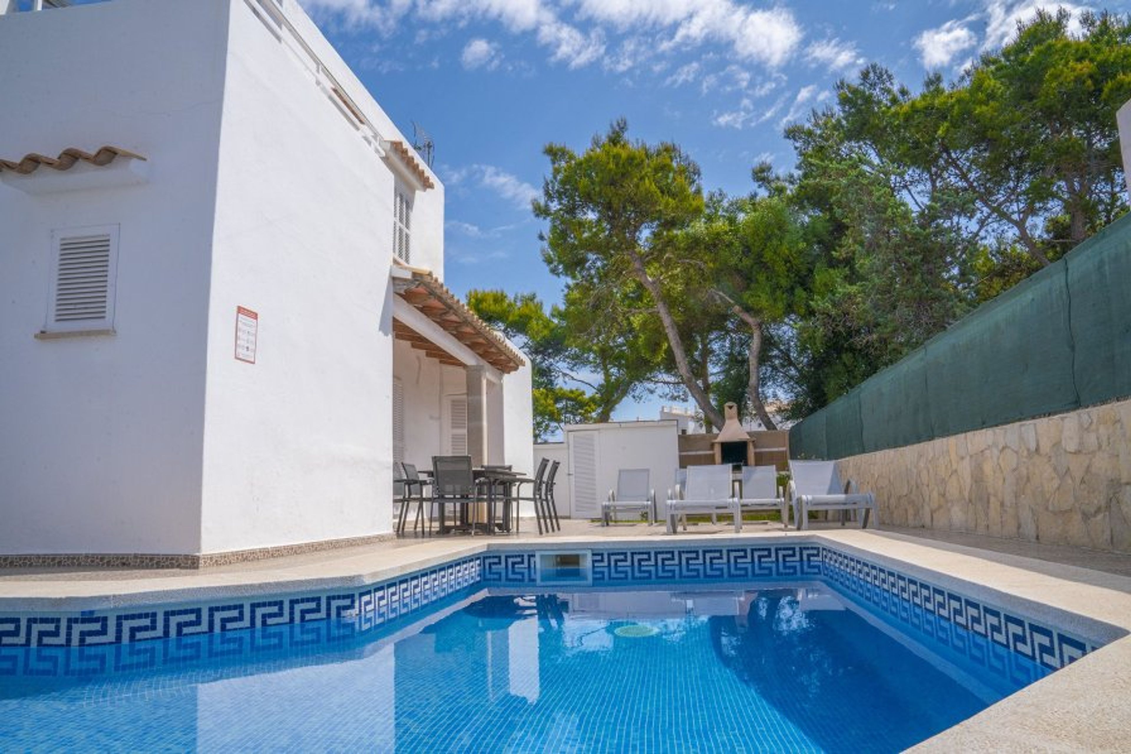 Private pool and terrace