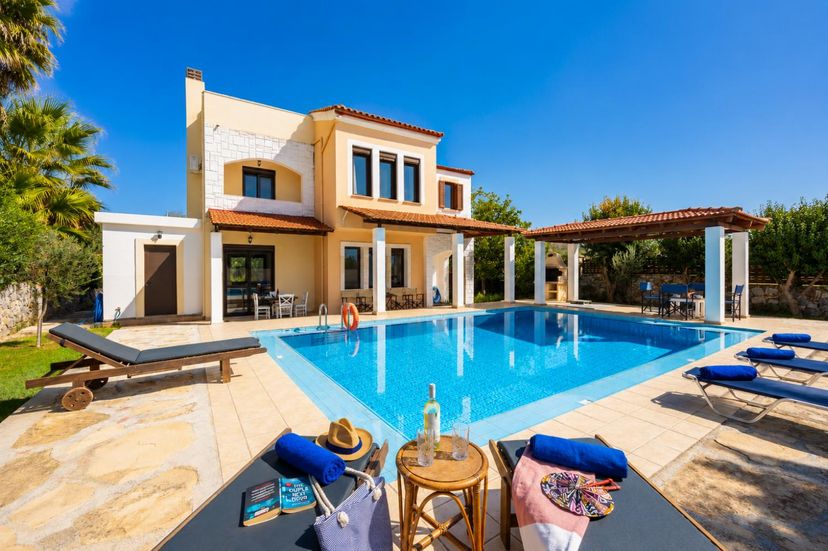 Villa in Greece, Chania region: Beautiful villa with private pool and terrace