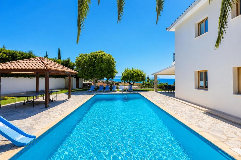 Villa in Cyprus, Argaka: Private pool and terrace