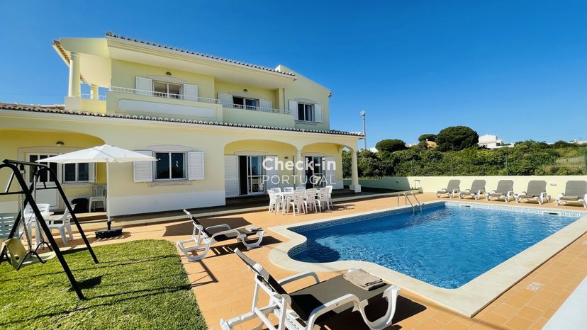 Villa in Branqueira, Algarve