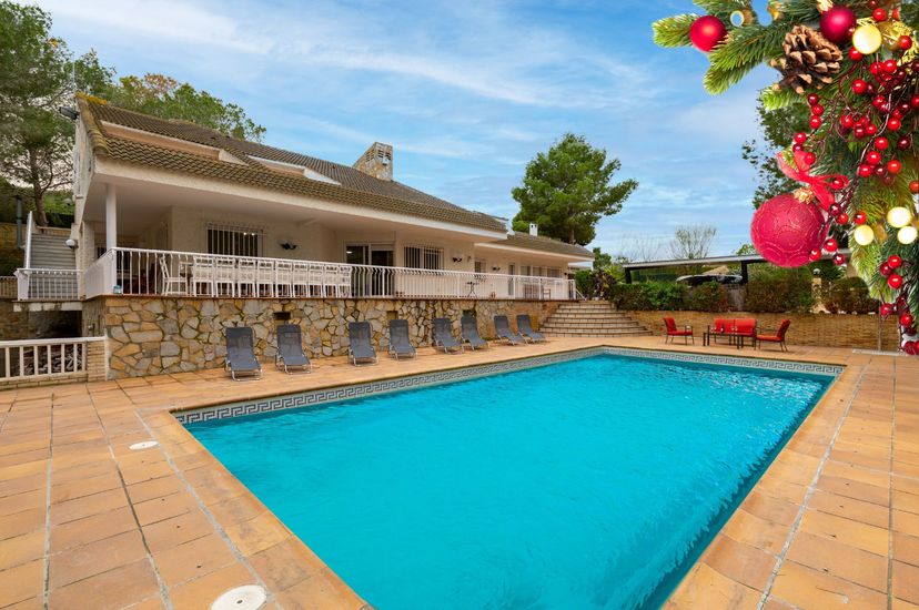 Villa in La Alcaina, Spain