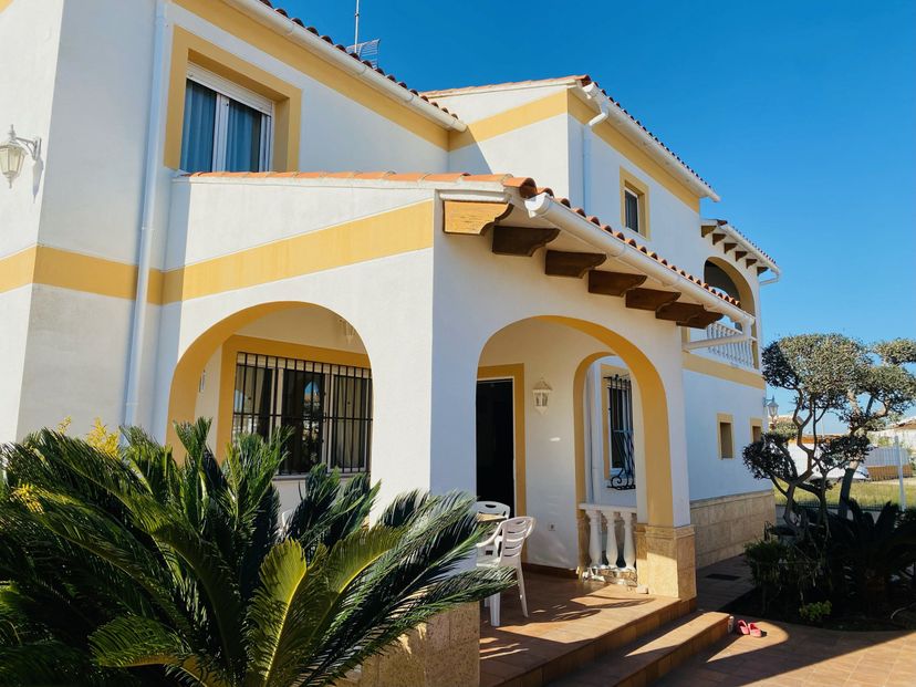 Villa in Playa Oliva, Spain