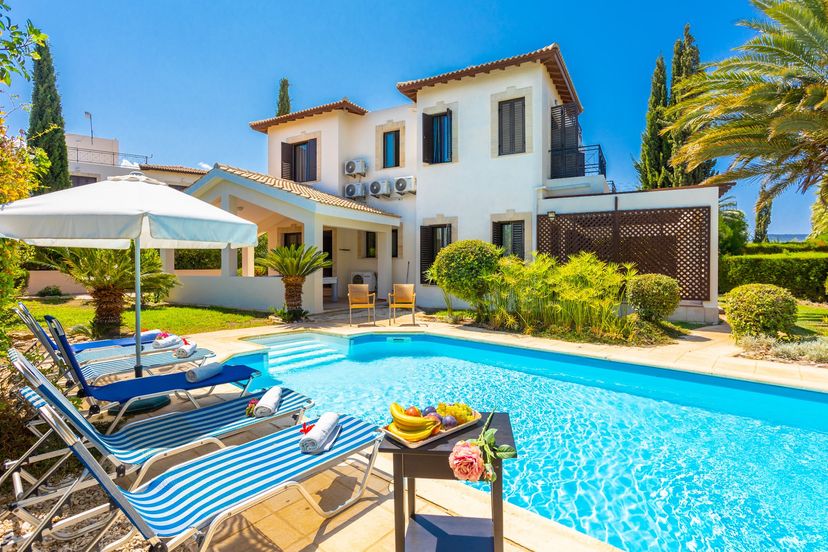 Villa in Cyprus, Polis Chrysochous: Beautiful villa with private pool, terrace, and garden