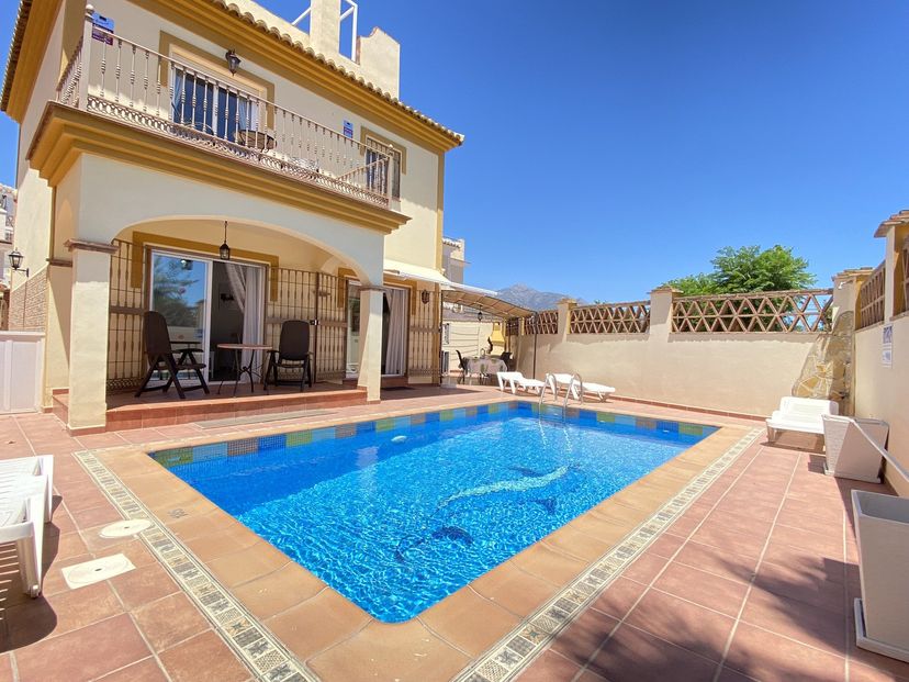 Villa in Spain, Macaca