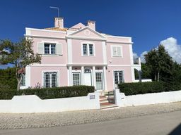 Vilamoura holiday villa rental with private pool