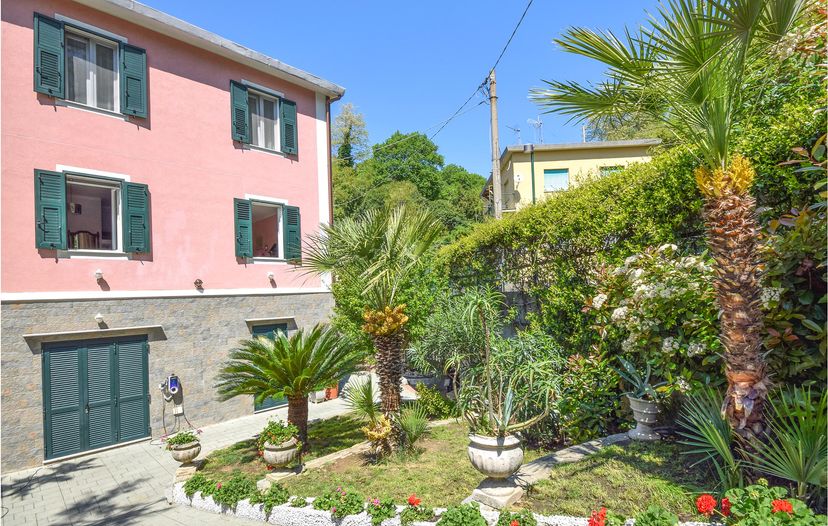 Apartment in Italy, Genoa