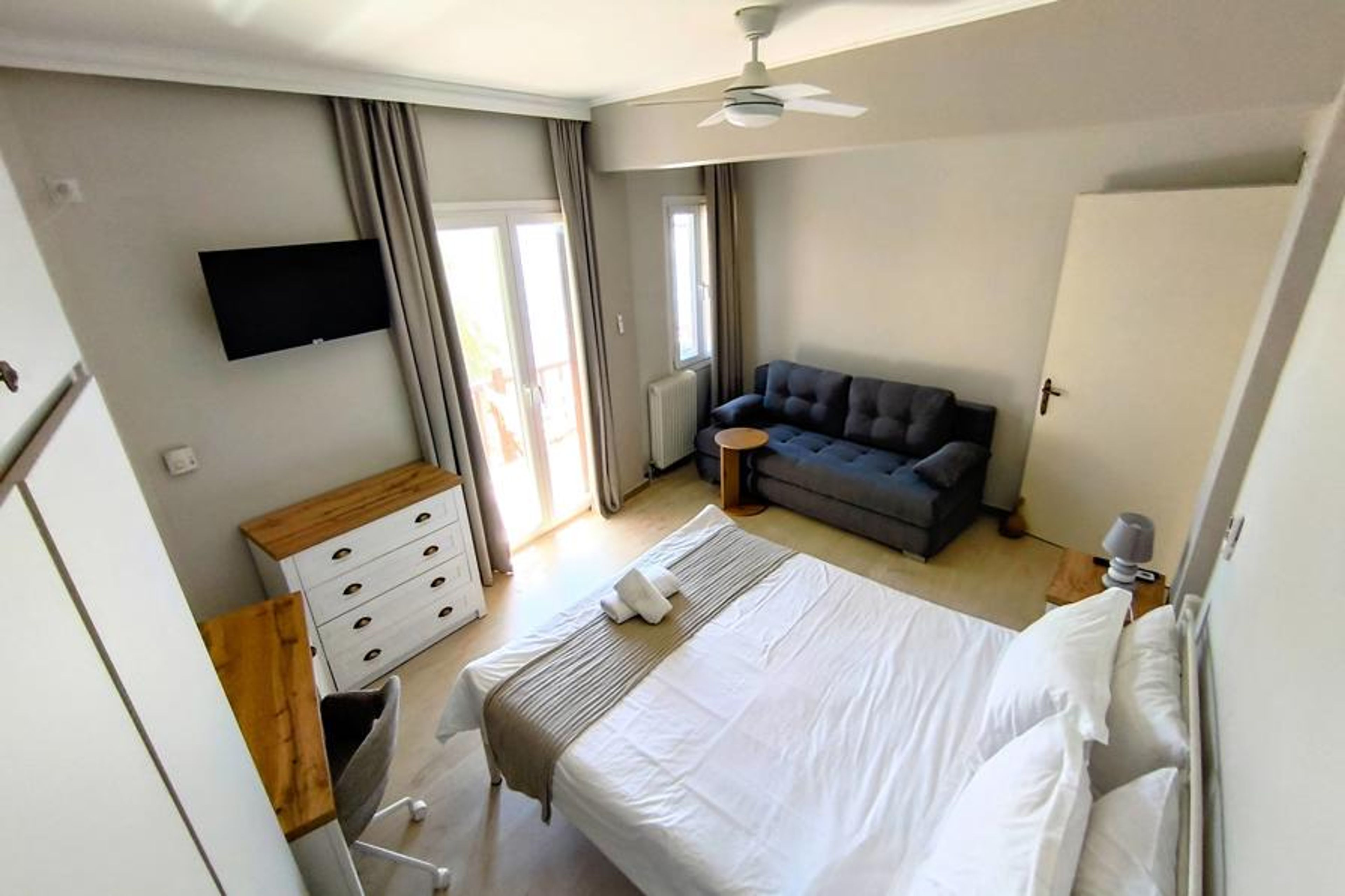 Als Plomari's Bedroom
