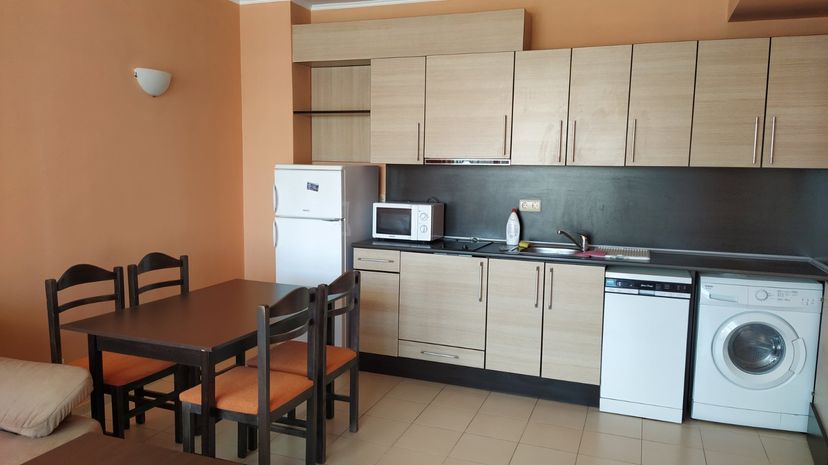Apartment in Bulgaria, Tsentar: Kitchen and Dining Area