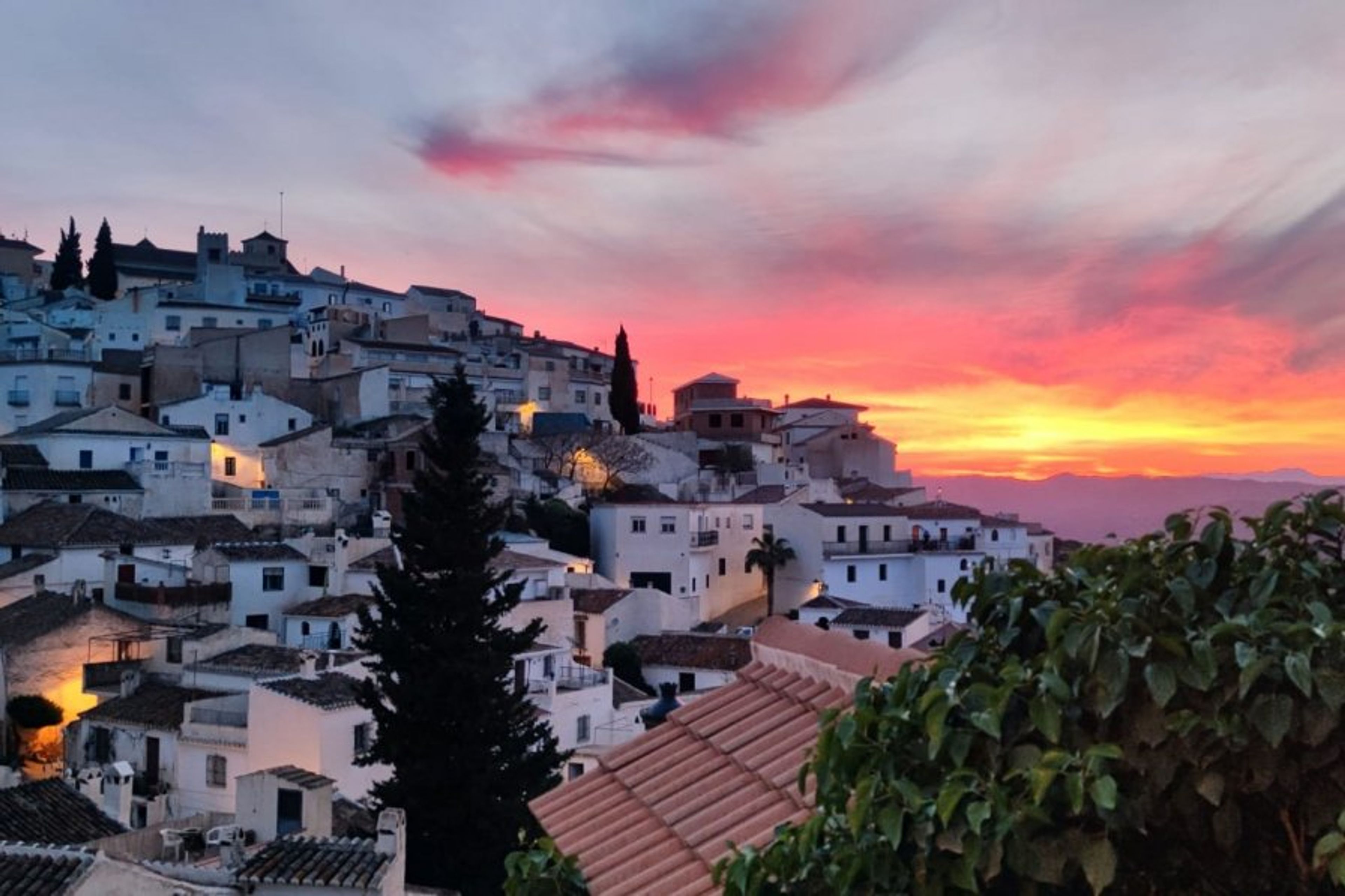 Comares was voted 'Pueblo magico d'España', come and discover why!