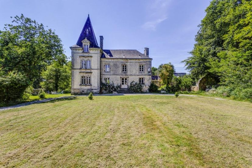 Villa in Lignol, France