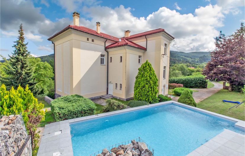 Villa in Golac, Slovenia