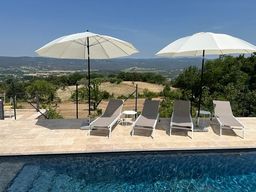 South of France holiday home rental with private pool