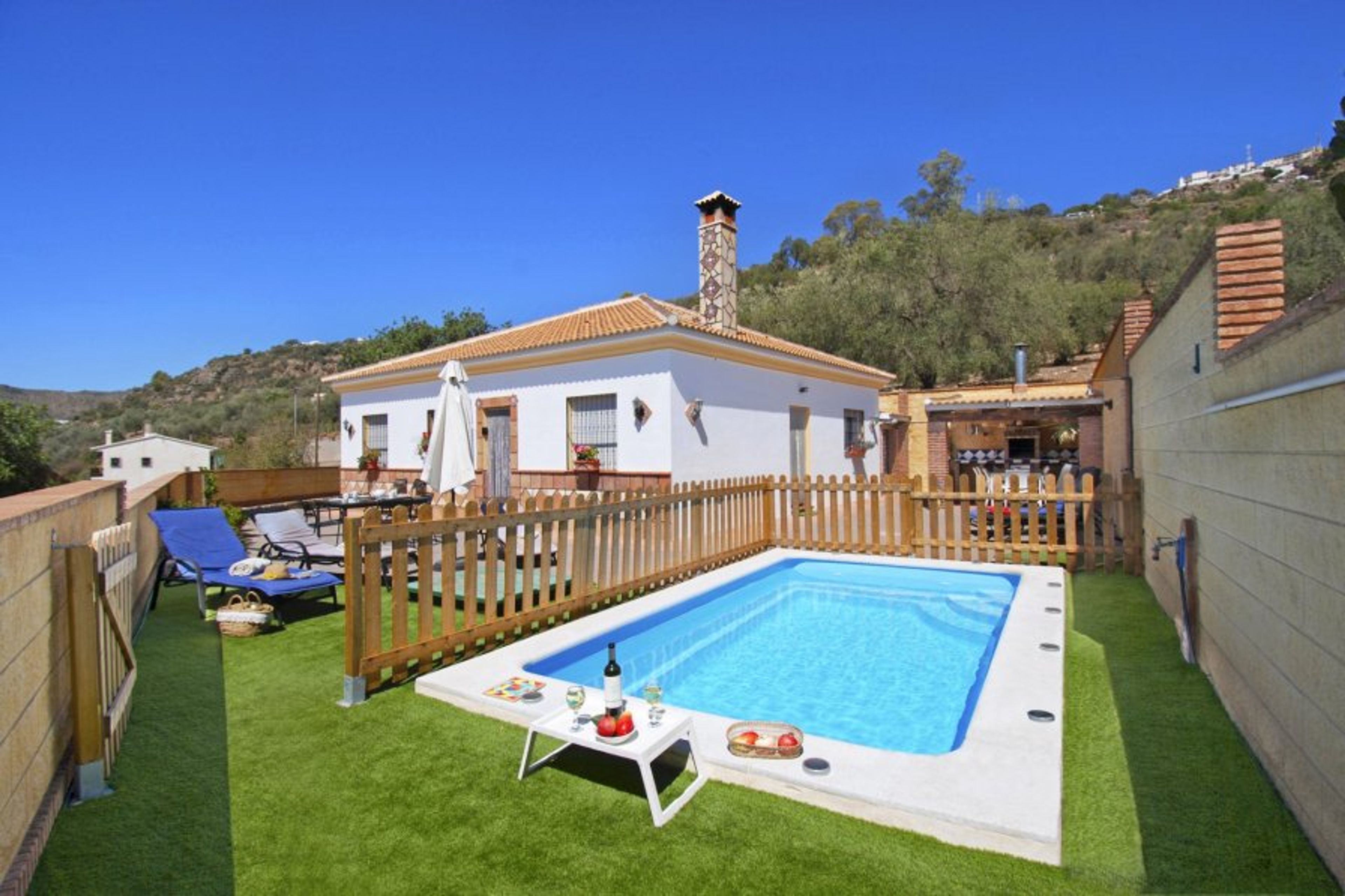 As you can see, La Pendolera offers total privacy.