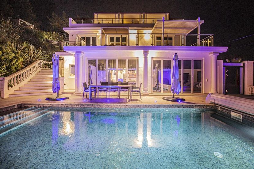 Villa in Juan Les Pins-Gallice, the South of France