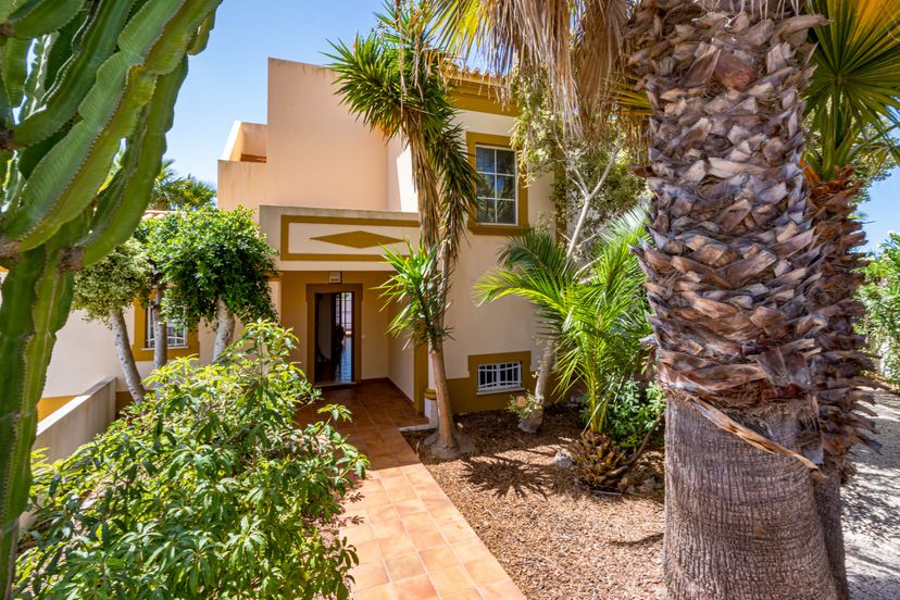 Villa in Portugal, Galé