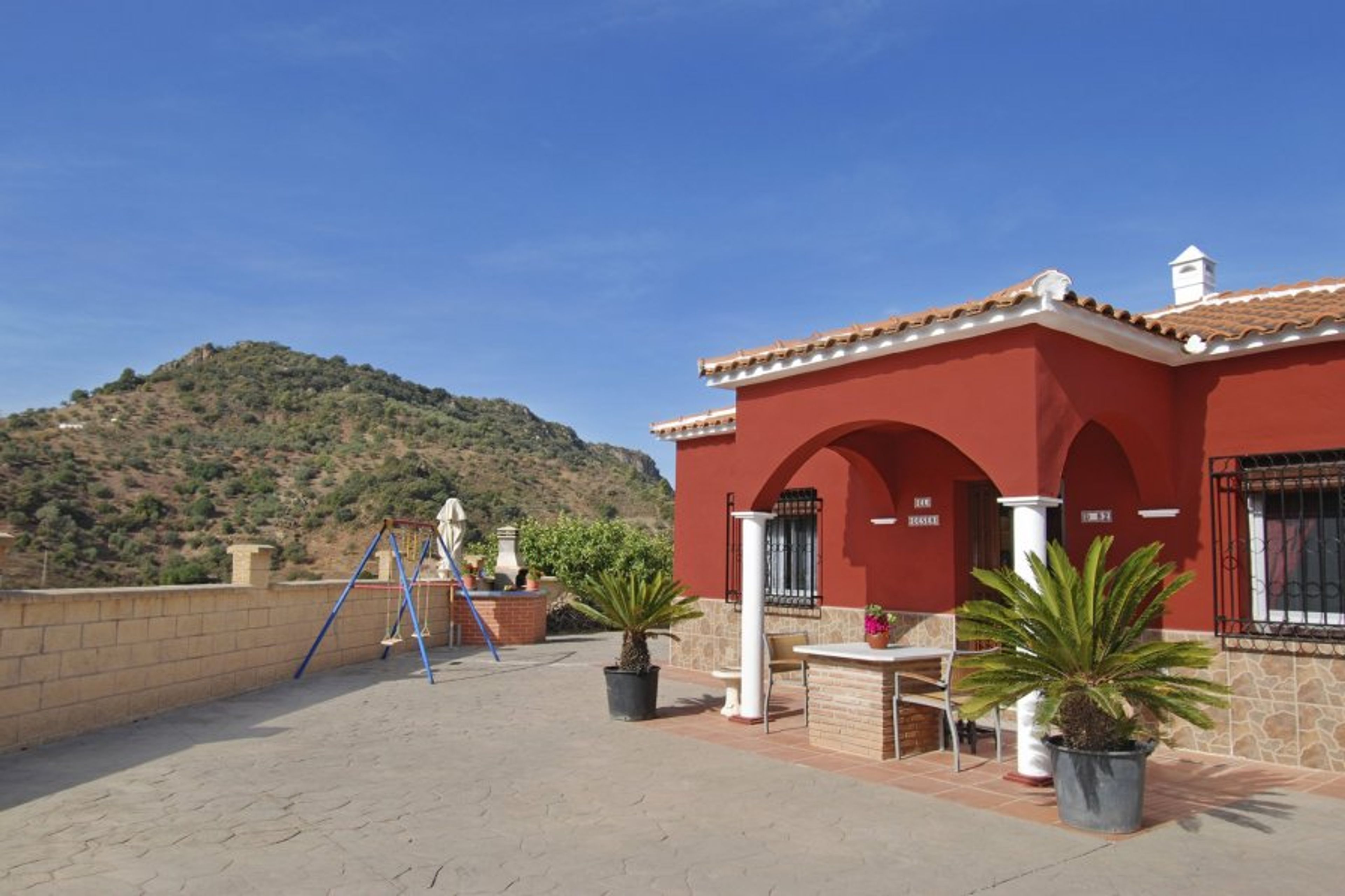 Come and relax in El Deseo, your own little holiday paradise.