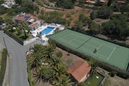 Holiday villa in the Lagoa Area, Algarve,  with private pool