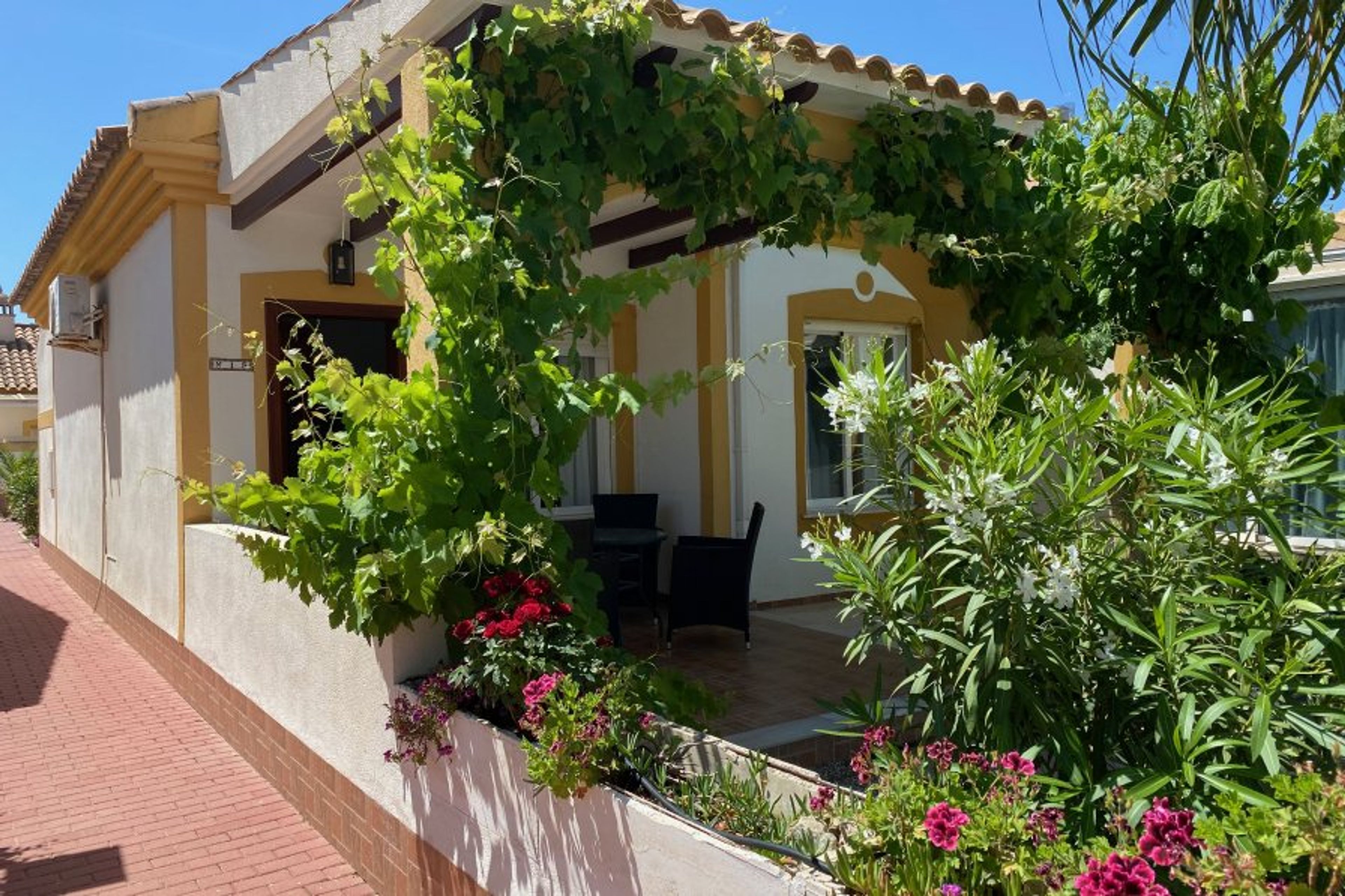 Casa Montana near the coast with 2 bedrooms and all luxury you wish.