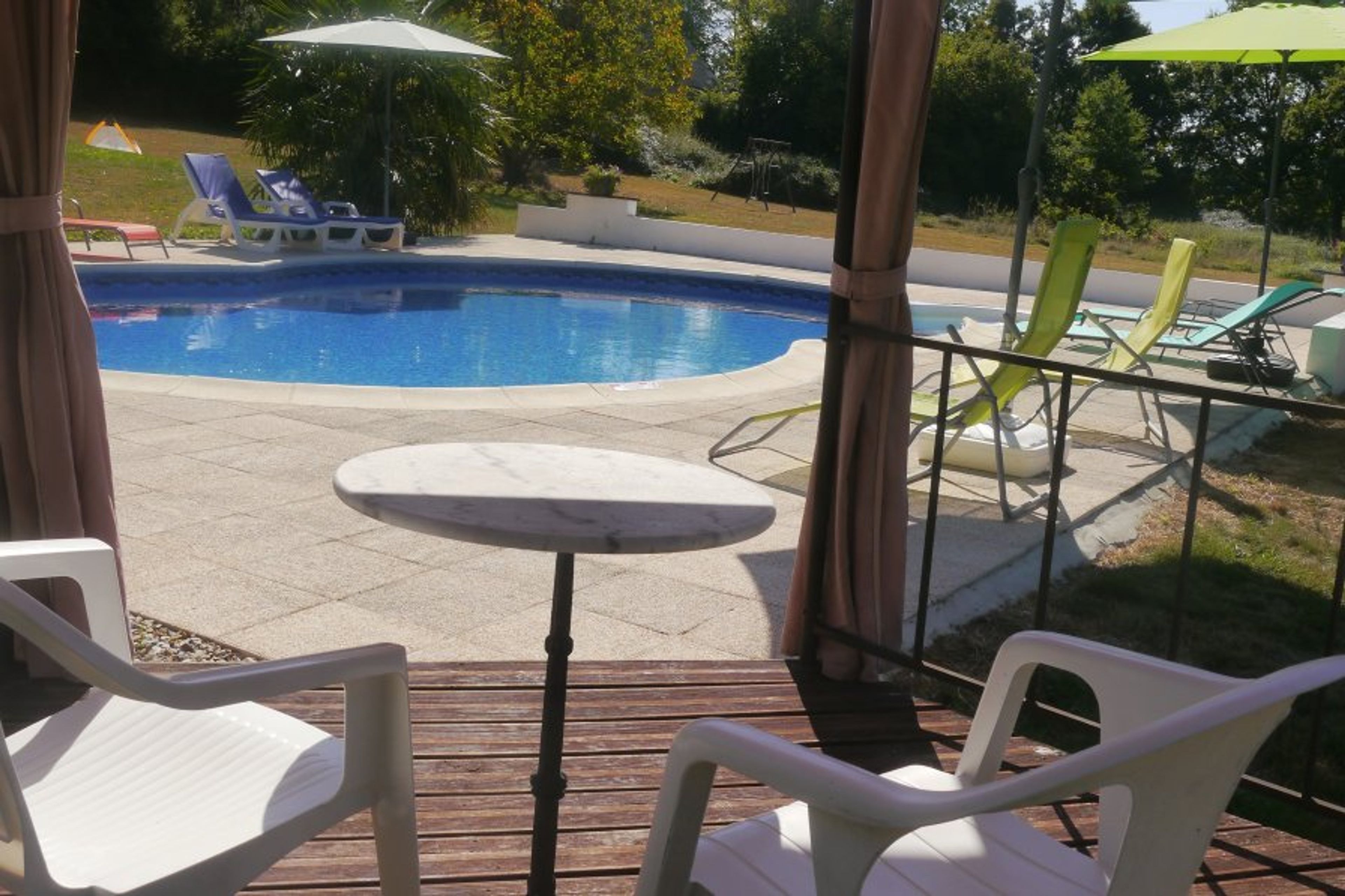 Pool 9x5x1.2m with alarm gazebo and loungers