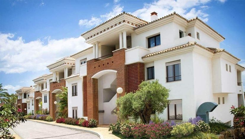 Apartment in Casares Costa Golf, Spain
