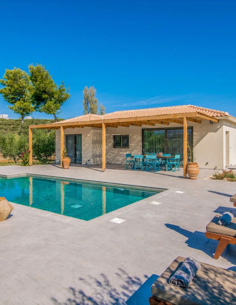 Villa in Greece, Tsilivi