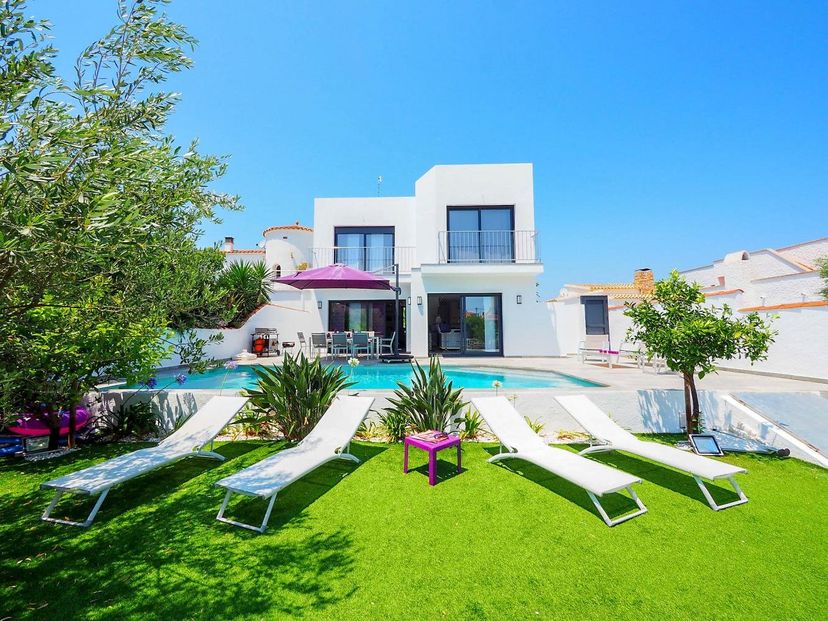 Villa in Empuriabrava, Spain