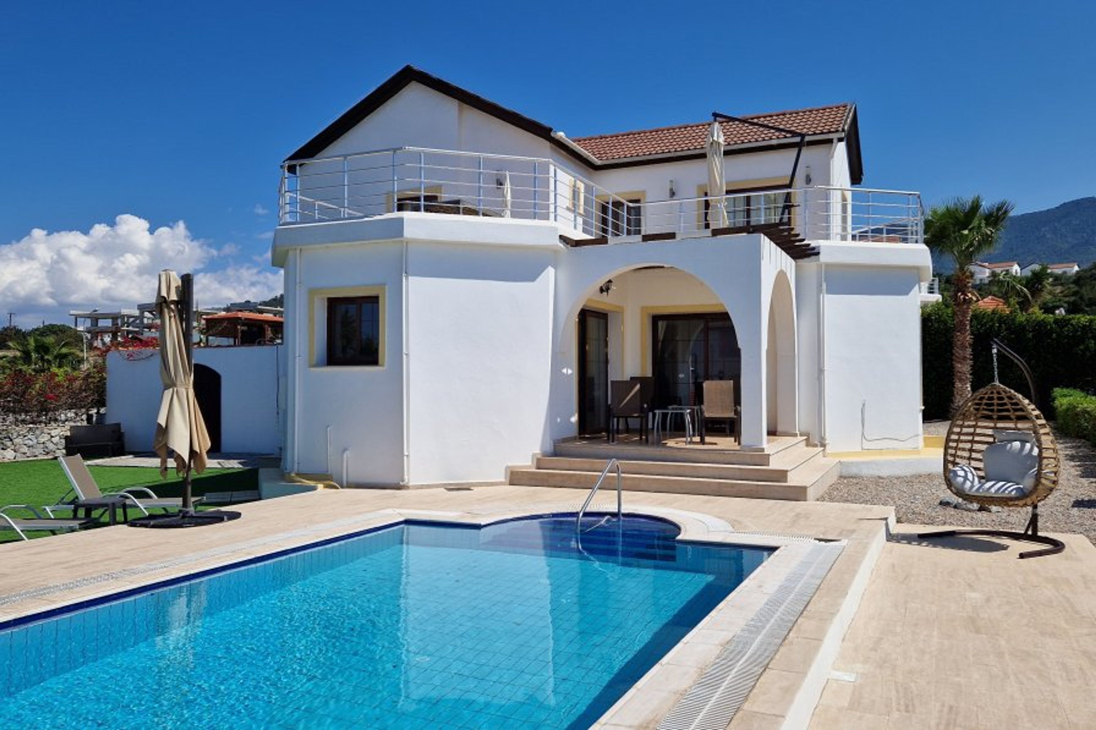 Jasmine Villa, Esentepe