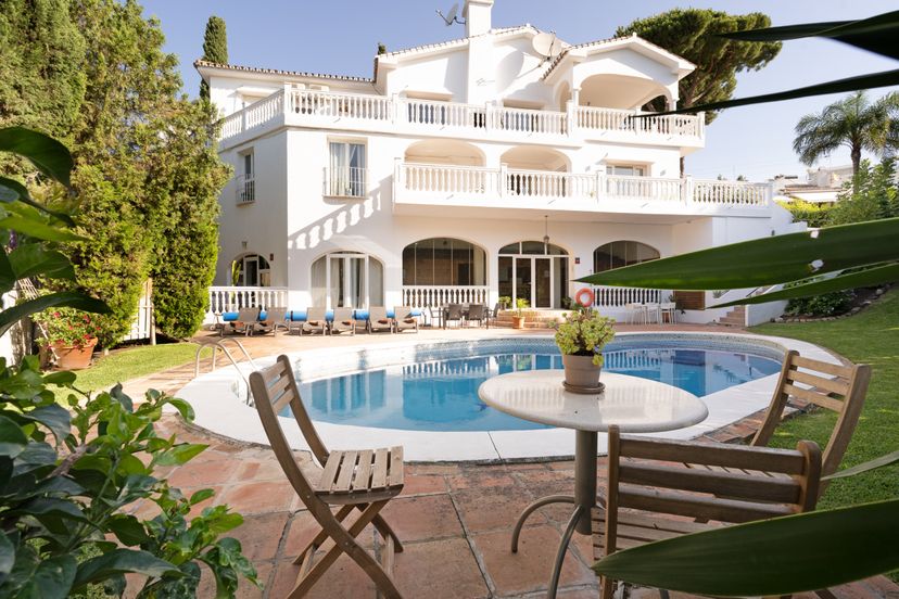 Villa in Urbanización el Rosario, Spain