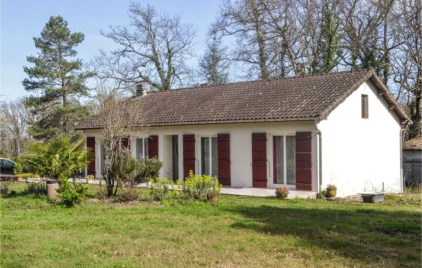 Villa in Biras, France